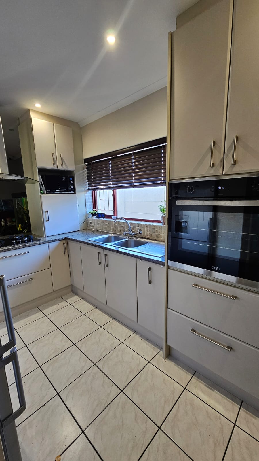 To Let 4 Bedroom Property for Rent in Fish Hoek Western Cape